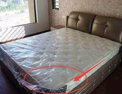 新床墊要不要撕保護膜？必須撕開，且要除甲醛